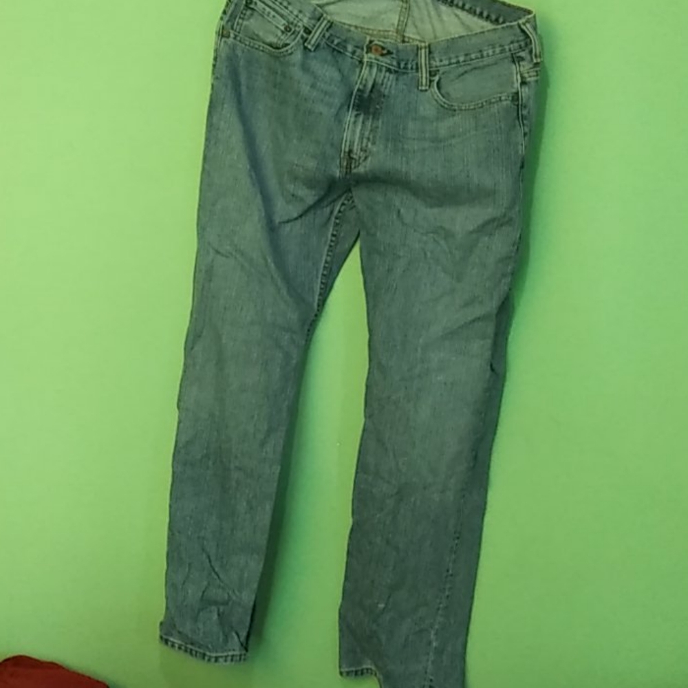 569 Levis Jeans W33 L32